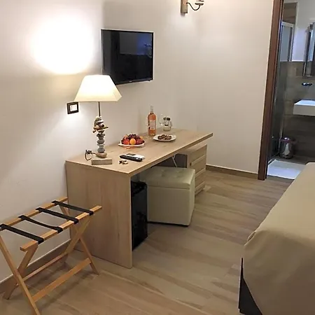 Alojamento de Acomodação e Pequeno-almoço Sunset 4*