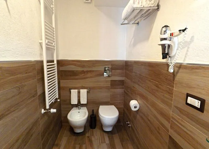 לינה וארוחת בוקר Sunset 4*